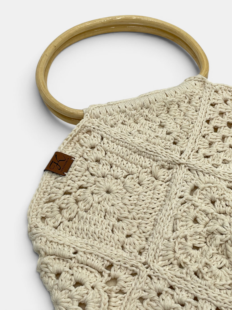 ręcznie szydełkowana torebka boho ecru z ecru uchwytem Frozen Keys