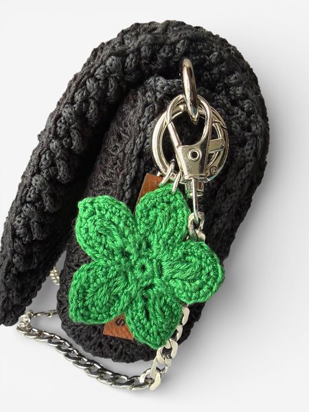 Brelok Kwiatek - Zielony z Zieloną Nitką