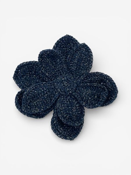 Broszka Kwiat Duży - Czarna ze Srebrną Nitką